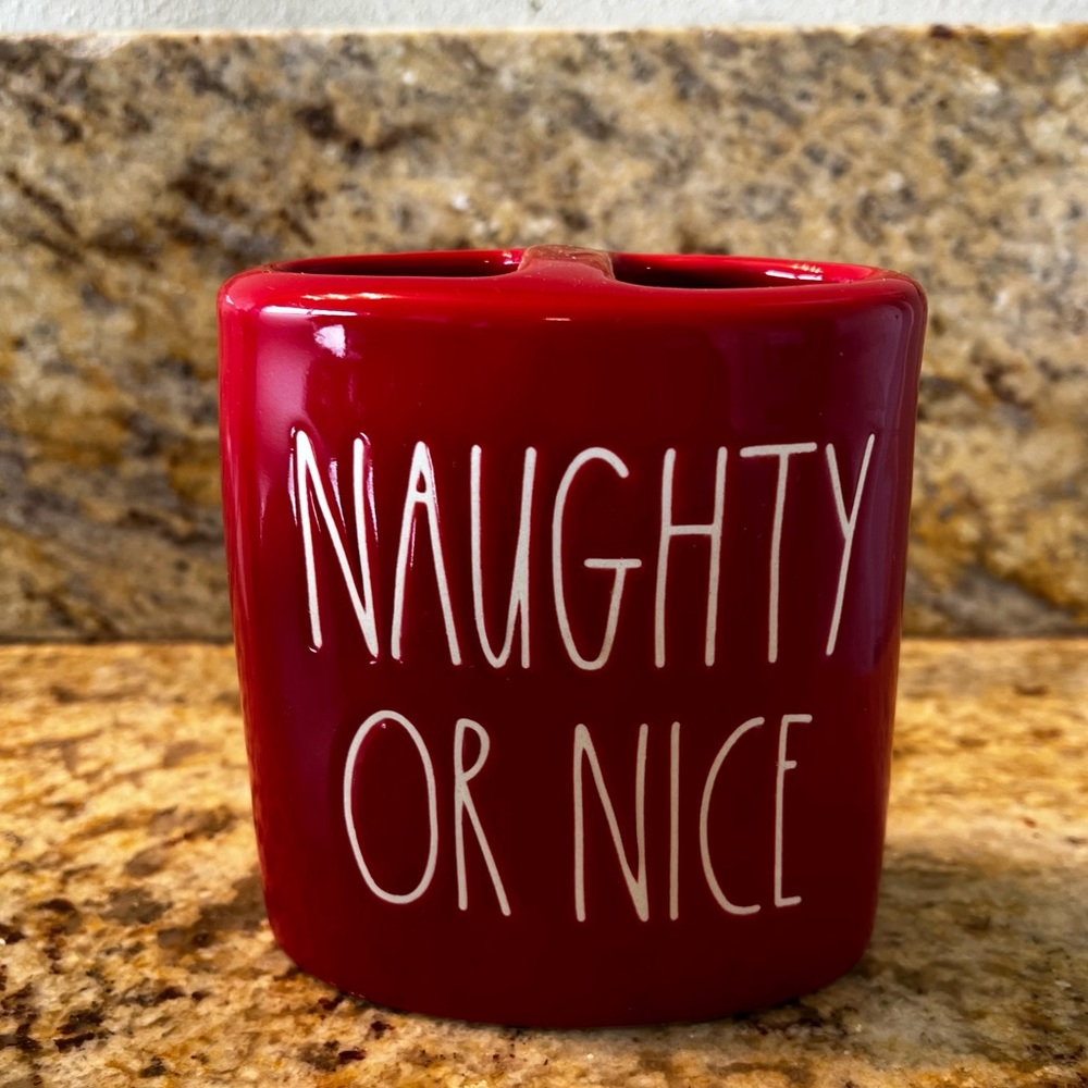 Rae Dunn tooth brush holder